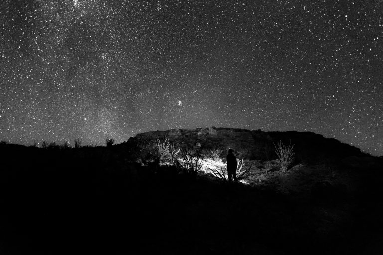 photo-1445443385222-53ca40599f15-768x512